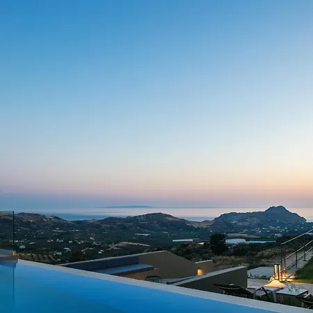 Epsilon Villa, Private Swimming Pool Garden, Panoramic Sunset Vila *