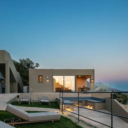 Epsilon Villa, Private Swimming Pool Garden, Panoramic Sunset Vila *