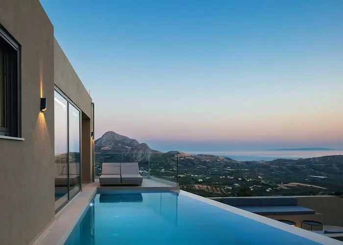 Epsilon Villa, Private Swimming Pool Garden, Panoramic Sunset Willa *