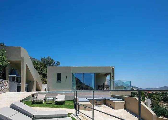 Вілла Epsilon Villa, Private Swimming Pool Garden, Panoramic Sunset