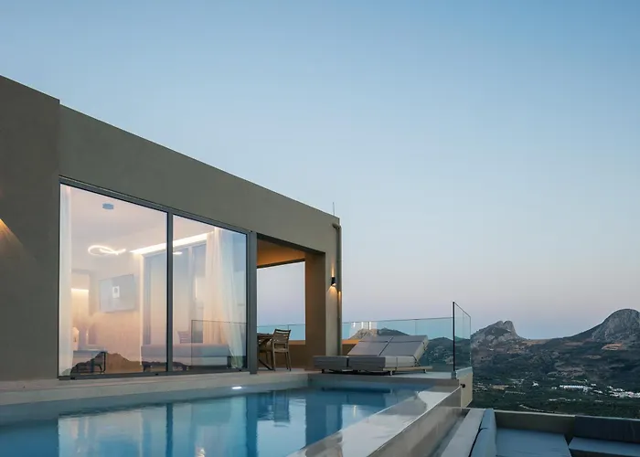 Epsilon Villa, Private Swimming Pool Garden, Panoramic Sunset *