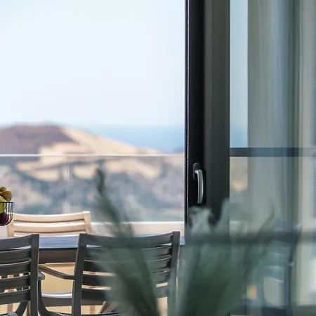 Epsilon Villa, Private Swimming Pool Garden, Panoramic Sunset