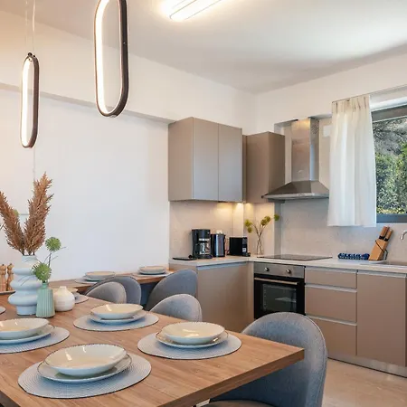 Epsilon Villa, Private Swimming Pool Garden, Panoramic Sunset *