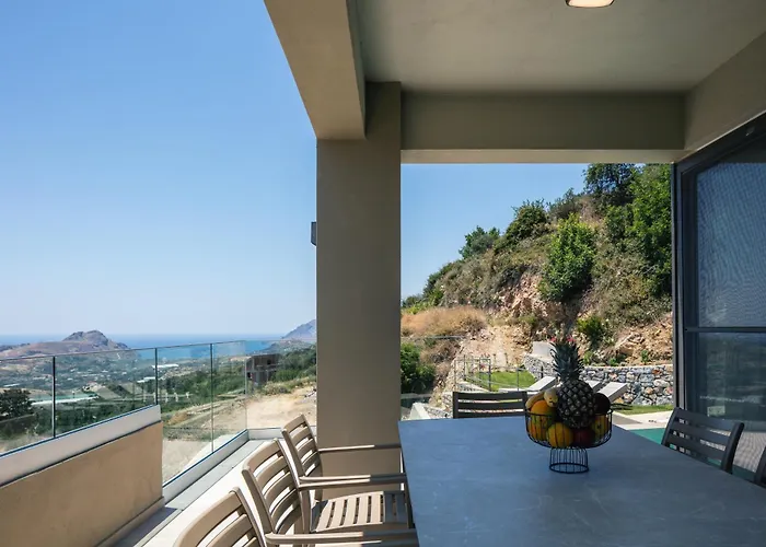 Вилла Epsilon Villa, Private Swimming Pool Garden, Panoramic Sunset *