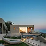 Epsilon Villa, Private Swimming Pool Garden, Panoramic Sunset Willa *
