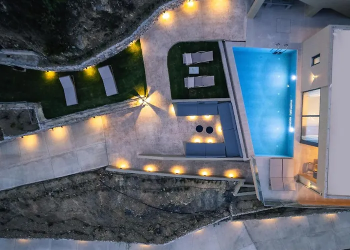 Epsilon Villa, Private Swimming Pool Garden, Panoramic Sunset Villa *