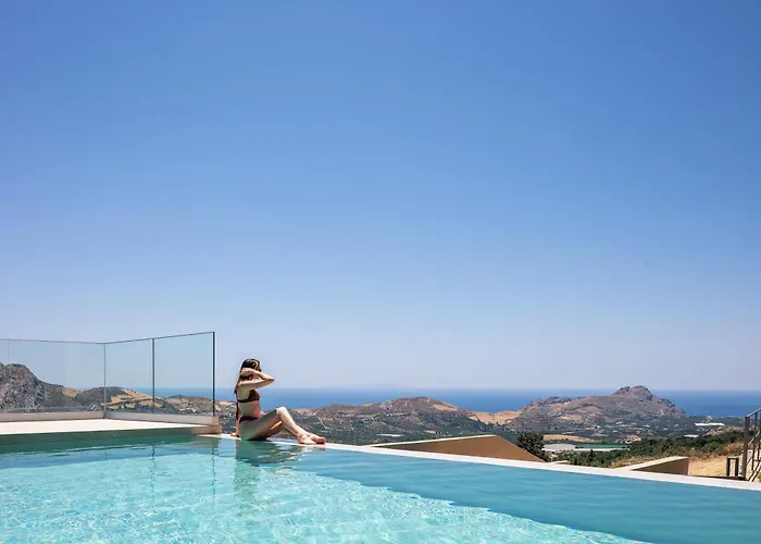 Epsilon Villa, Private Swimming Pool Garden, Panoramic Sunset *